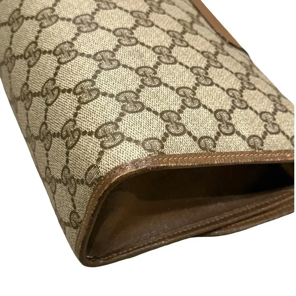 Gucci Beige GG Supreme Canvas Clutch with Brown Trim and Green-Red Web